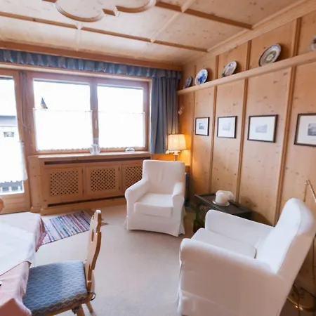 Modern Living Traditional Style Daire *